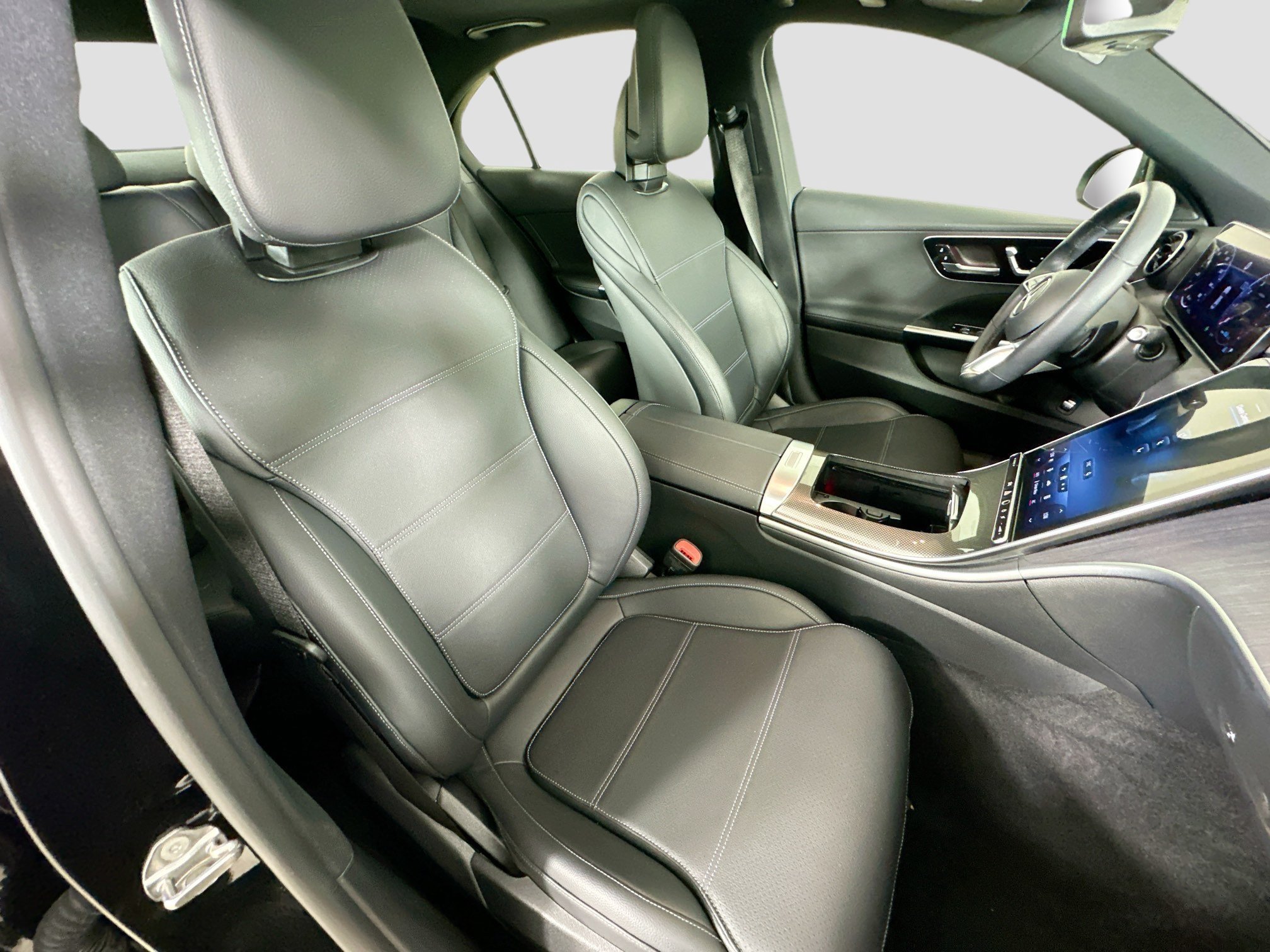 Certified 2022 Mercedes-Benz C 300 4MATIC Sedan image 33