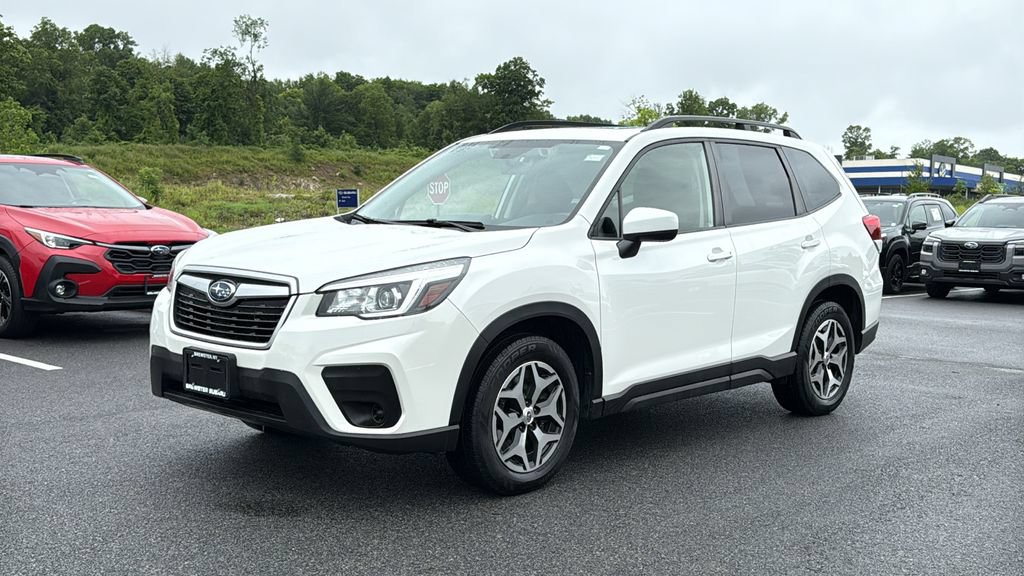 Used 2020 Subaru Forester Premium AWD/4WD image 3