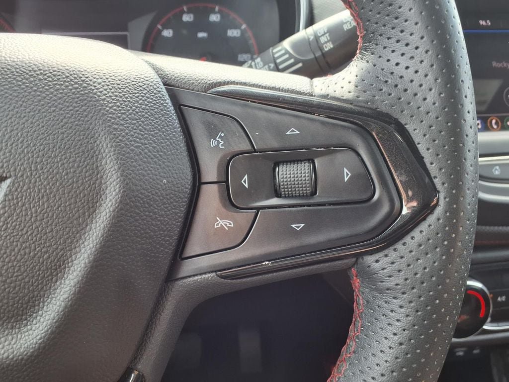 Used 2022 Chevrolet TrailBlazer RS FWD image 19