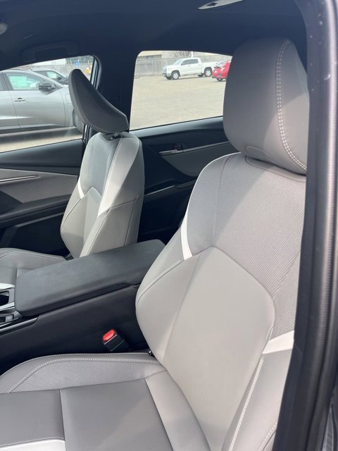 Used 2025 Toyota Camry XLE image 11