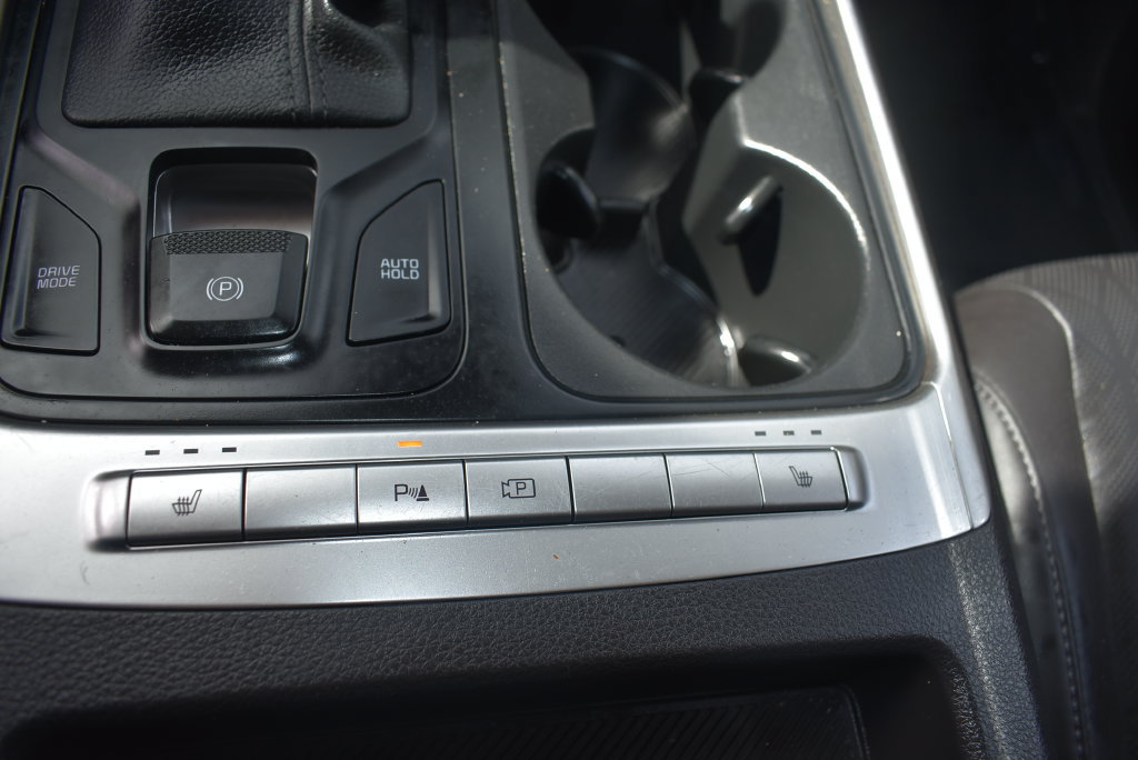 Used 2026 Kia Carnival FWD image 36