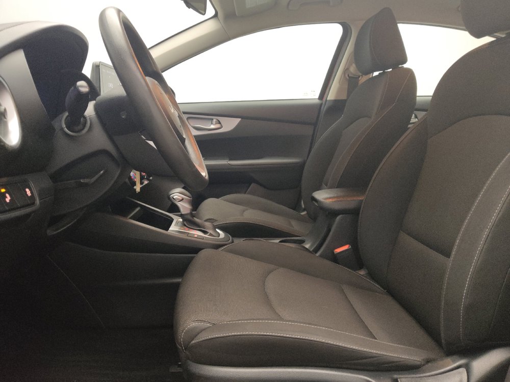 Used 2024 Kia Forte LXS w/ LXS Technology Package FWD image 17