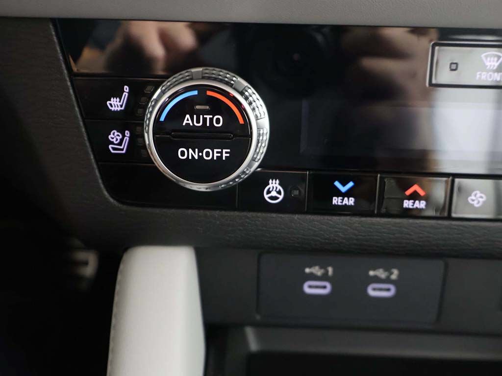 New 2026 Mitsubishi Outlander SEL AWD/4WD image 55