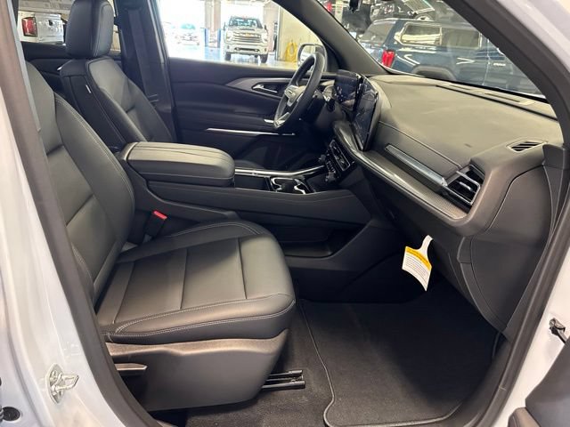 New 2027 Chevrolet Traverse LT w/ Driver Confidence Package AWD/4WD image 24