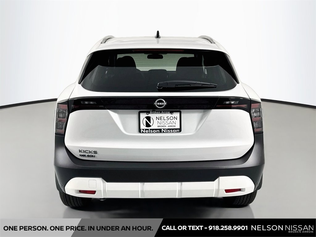 New 2027 Nissan Kicks SV FWD image 6