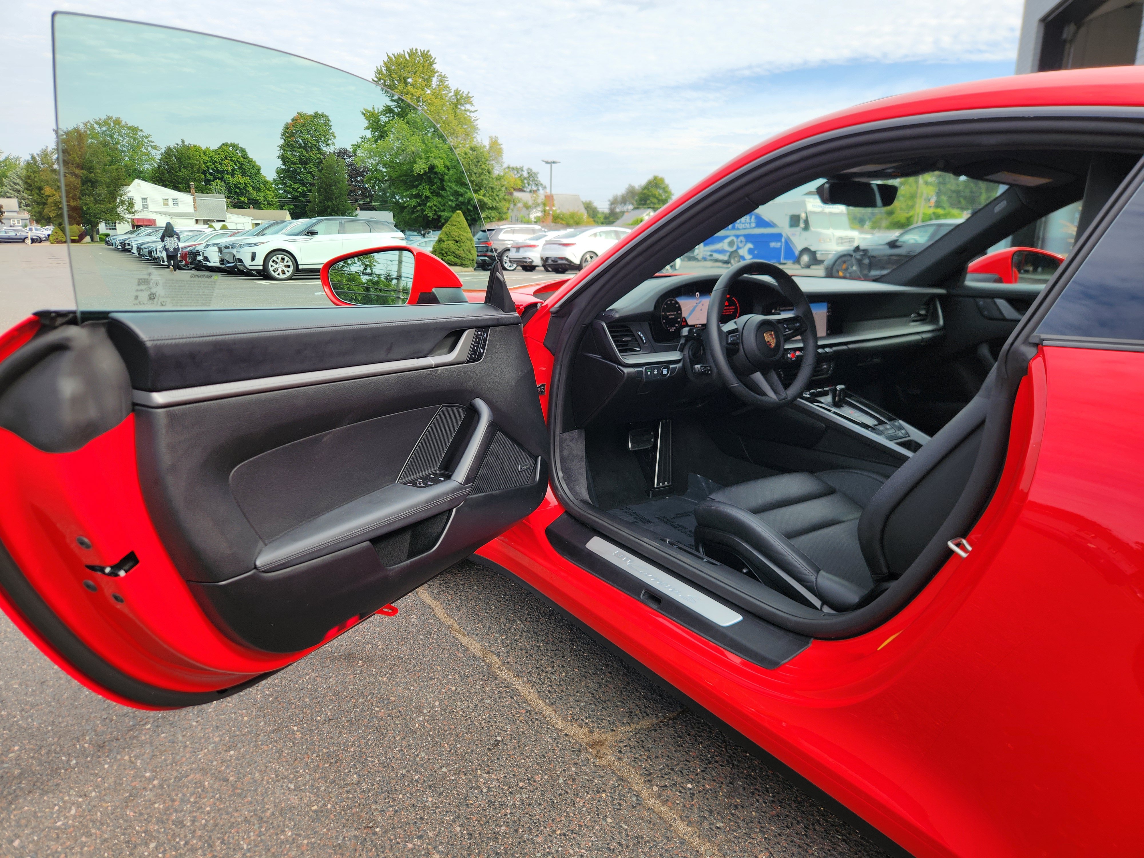 Used 2025 Porsche 911 Carrera S RWD image 28