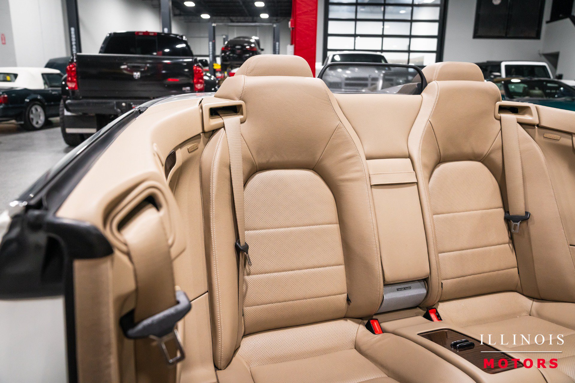 Used 2011 Mercedes-Benz E 550 Cabriolet image 33