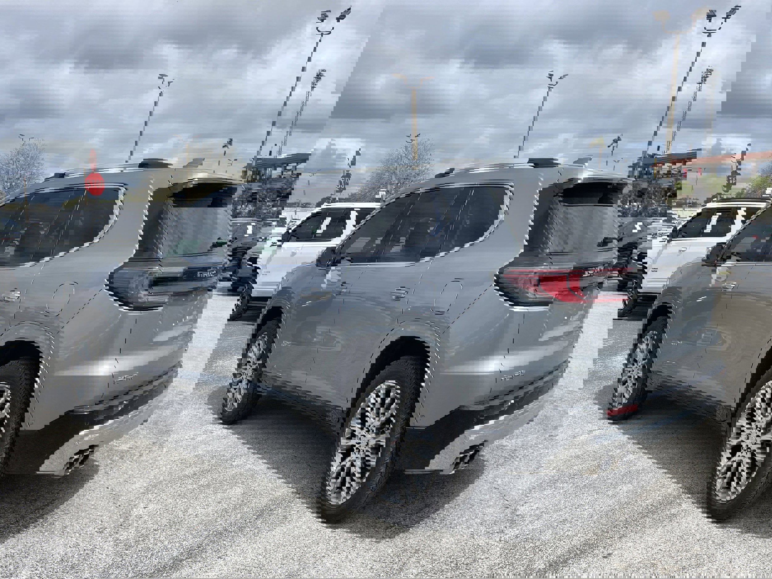 Certified 2025 GMC Acadia Denali w/ Super Cruise Package image 5