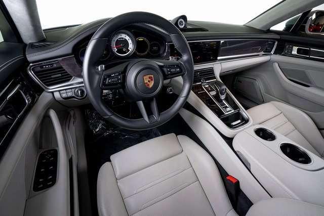 Used 2023 Porsche Panamera Turbo S image 27