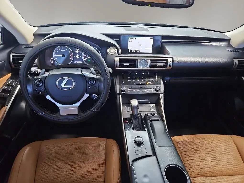 Used 2014 Lexus IS 250 w/ Navigation Package RWD image 11
