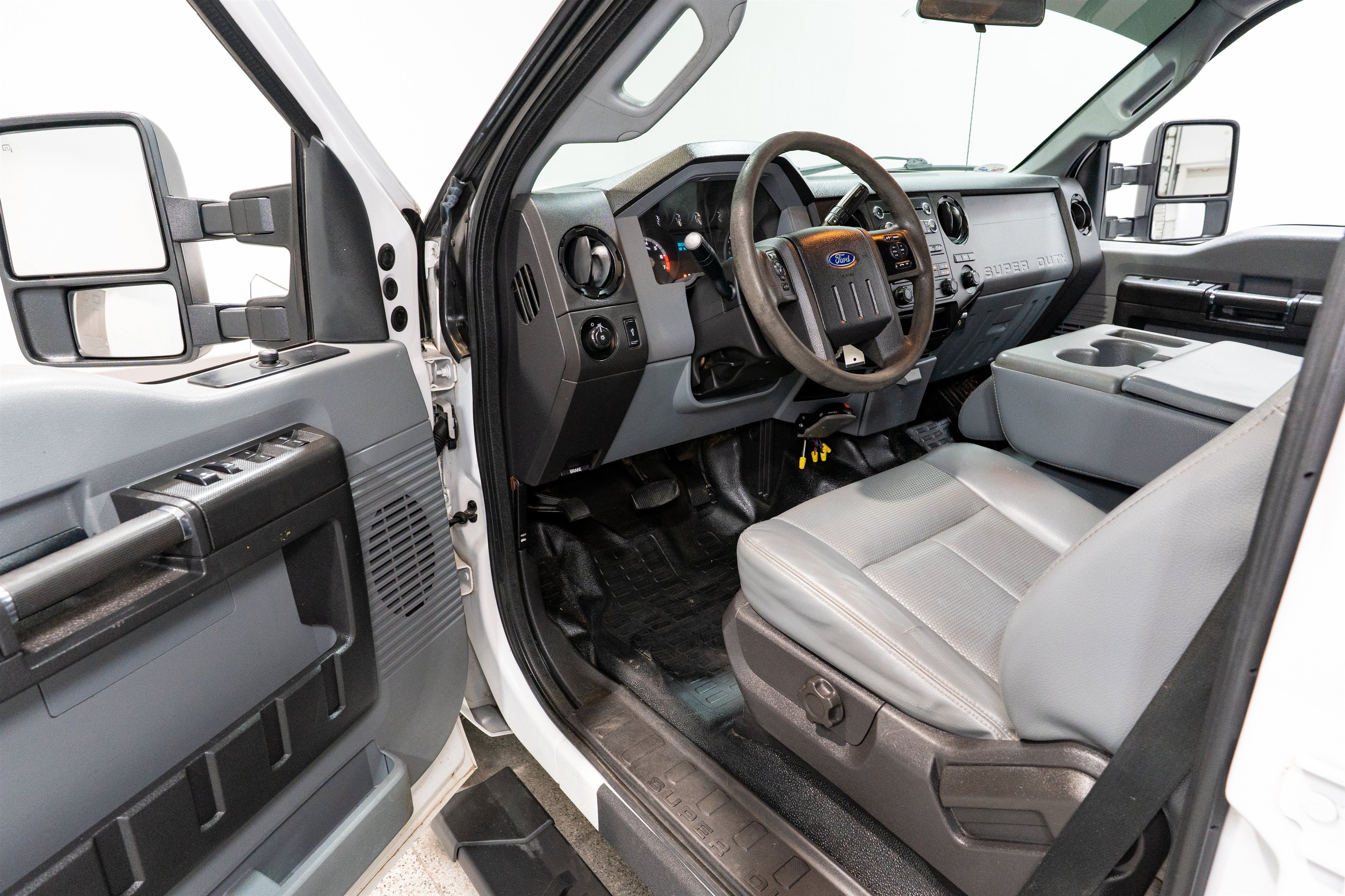 Used 2016 Ford F250 XL w/ Power Equipment Group RWD image 14