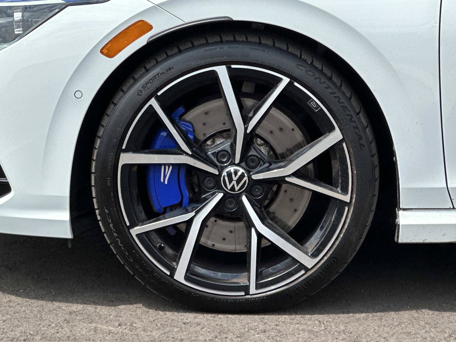 Used 2022 Volkswagen Golf R AWD/4WD image 8