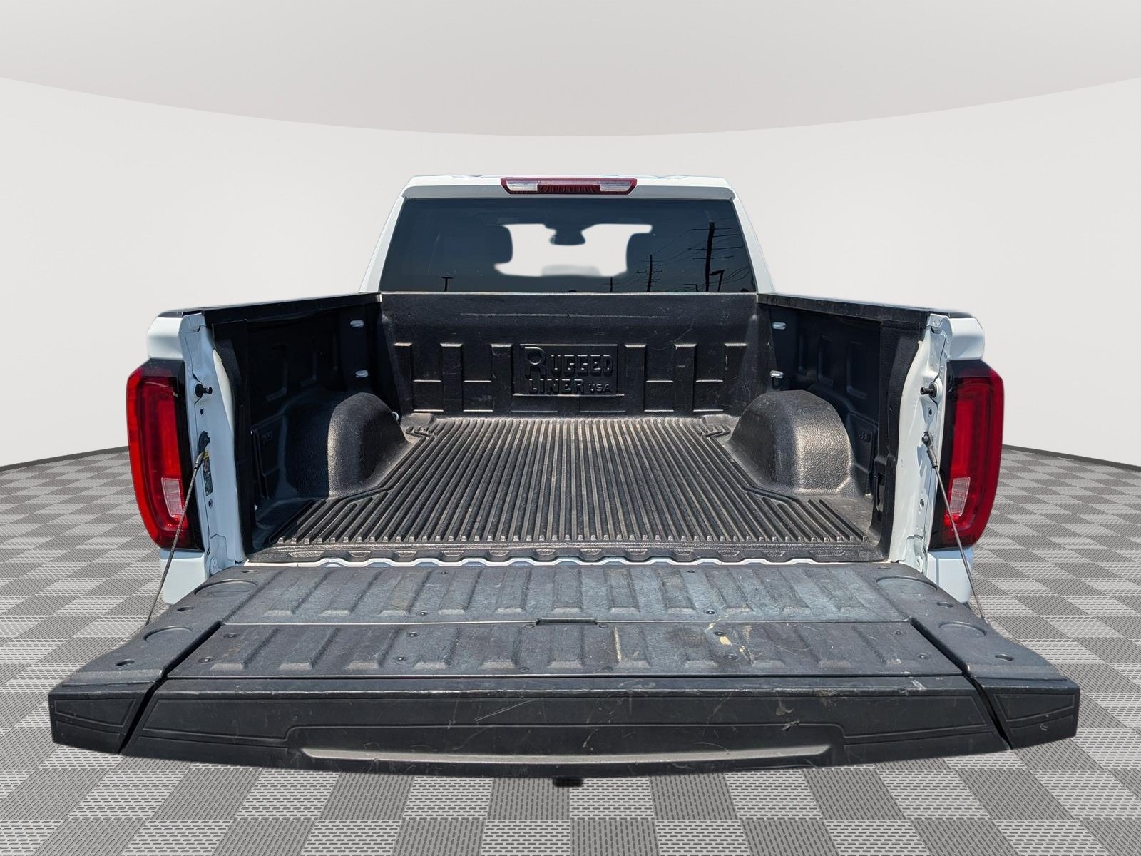 Used 2025 GMC Sierra 1500 SLT RWD image 13
