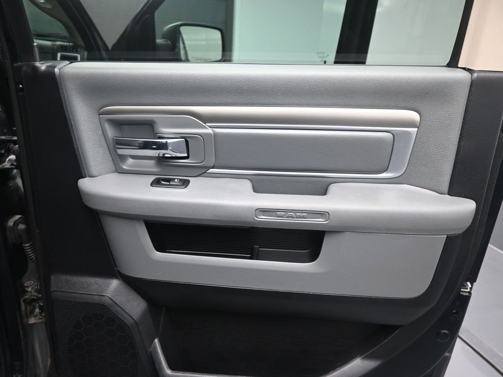 Used 2015 RAM 1500 Big Horn image 13