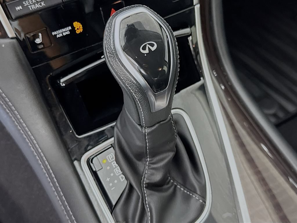Used 2019 INFINITI Q50 Luxe w/ Essential Package (3.0T Luxe) RWD image 21