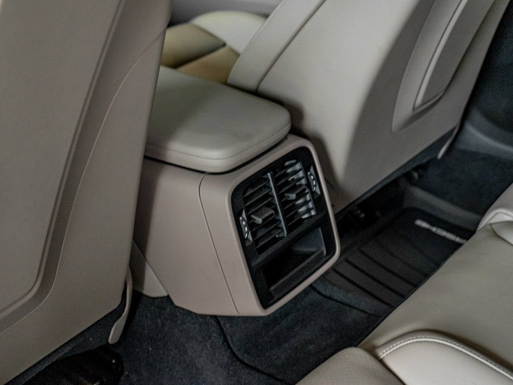 Certified 2025 Porsche Taycan RWD image 27