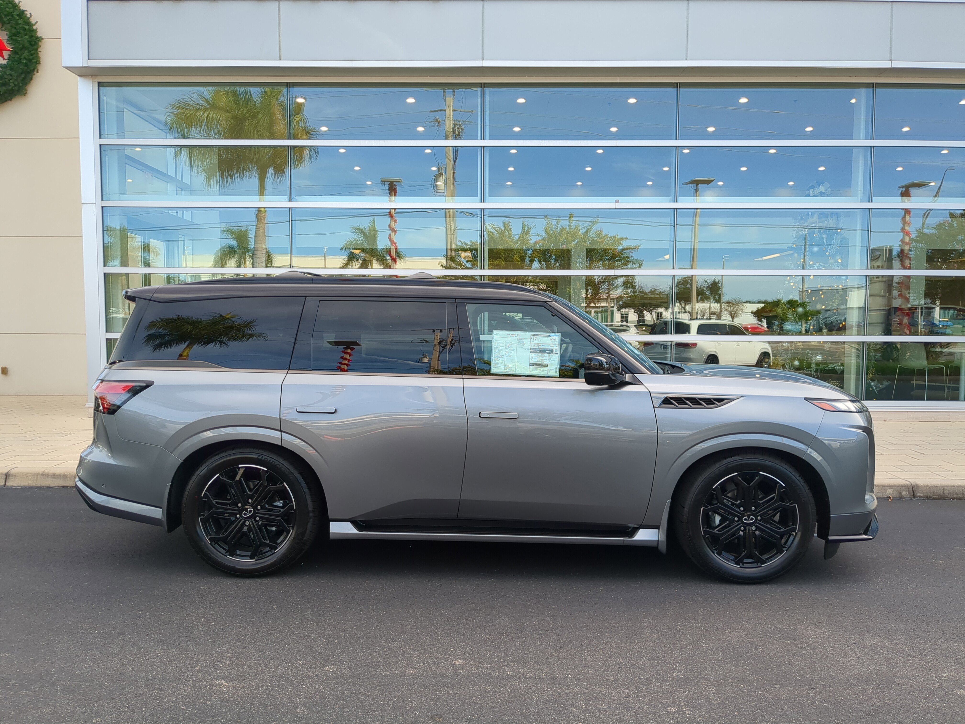 New 2026 INFINITI QX80 4WD image 3