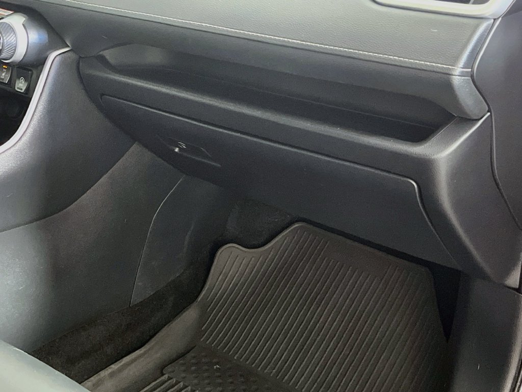 Used 2025 Toyota RAV4 XLE Premium w/ Weather Package AWD/4WD image 31
