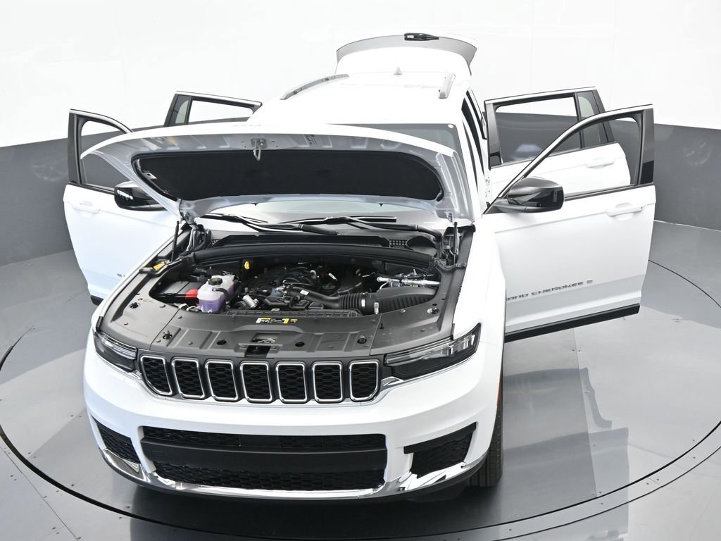 Used 2024 Jeep Grand Cherokee L Laredo w/ Luxury Tech Group I image 64