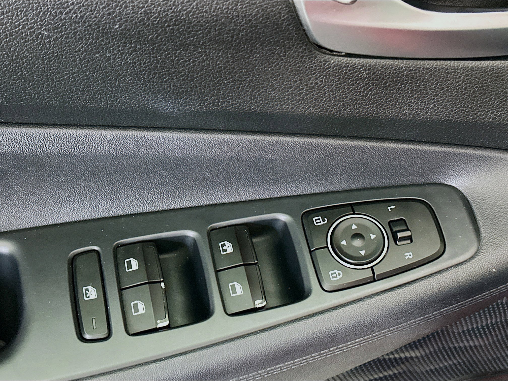 Used 2021 Hyundai Santa Fe SE image 15