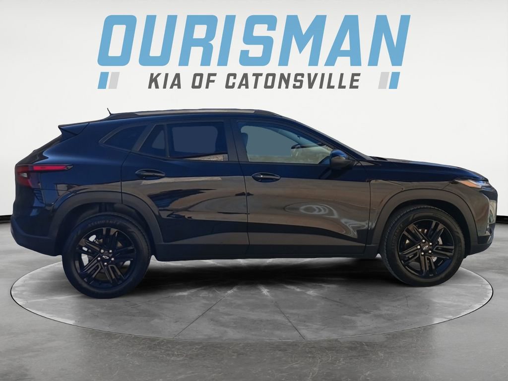 Used 2025 Chevrolet Trax ACTIV w/ Sunroof Package image 7