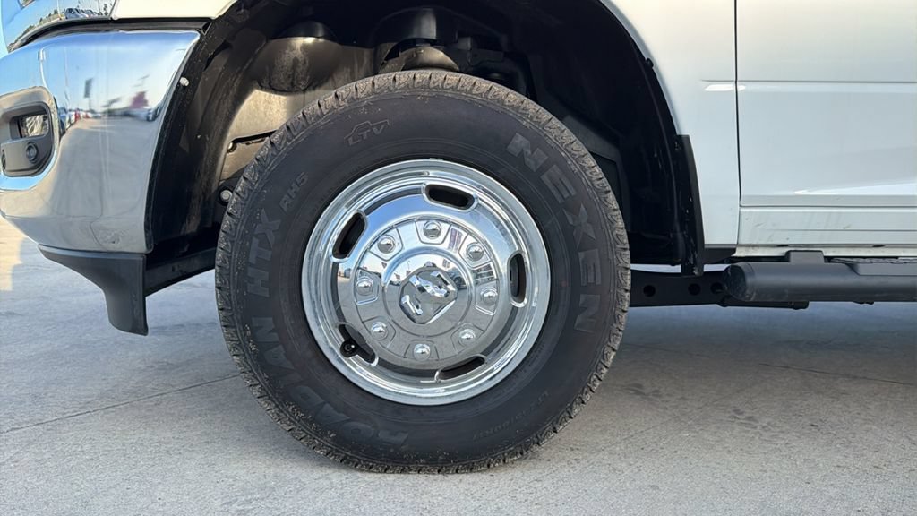 Used 2026 RAM 3500 Tradesman AWD/4WD image 9