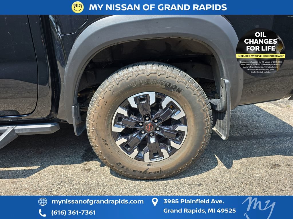 Used 2023 Nissan Frontier PRO-4X w/ Pro Convenience Package AWD/4WD image 32