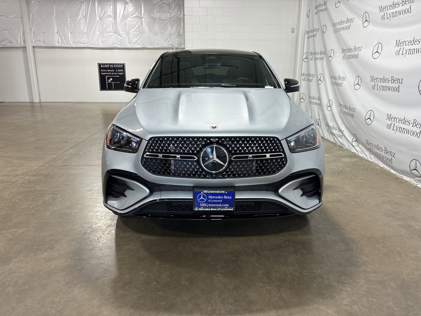 New 2026 Mercedes-Benz GLE 450 4MATIC Coupe image 2