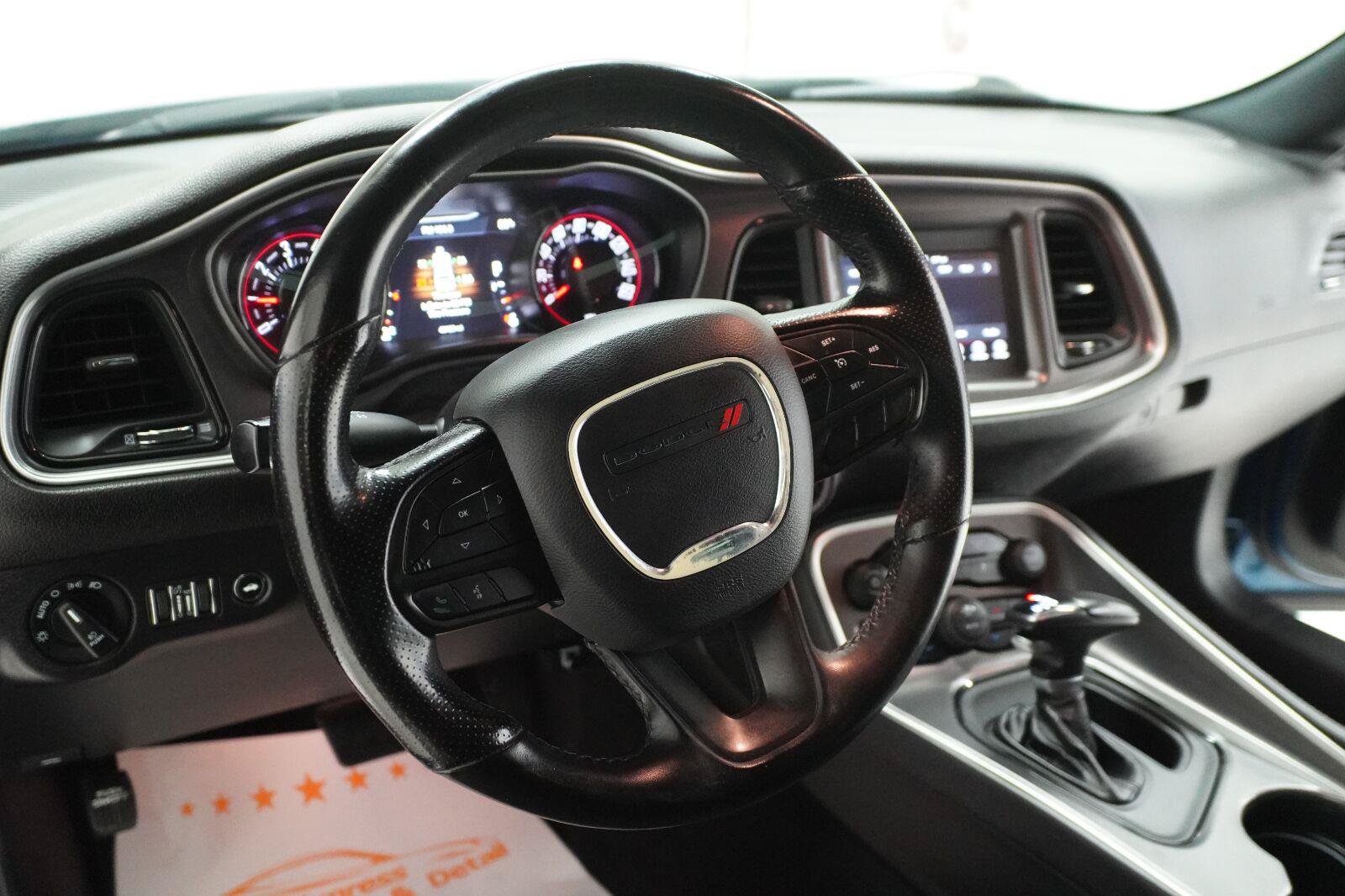 Used 2020 Dodge Challenger SXT w/ Blacktop Package RWD image 7