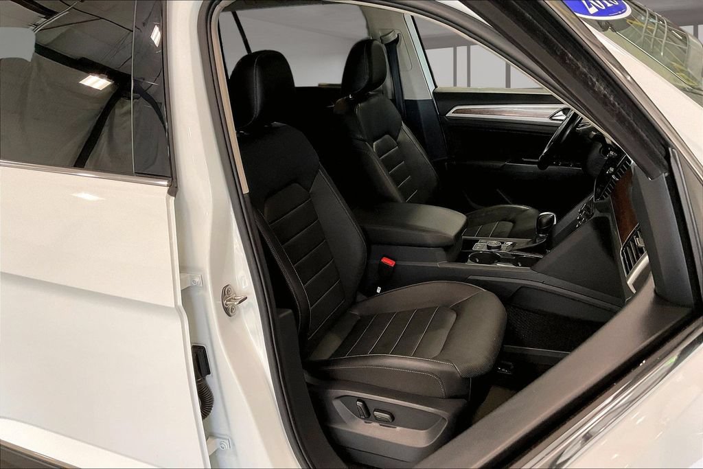 Used 2018 Volkswagen Atlas SEL Premium AWD/4WD image 31