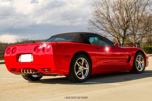 Used 2004 Chevrolet Corvette Convertible w/ Preferred Equipment Group image 19