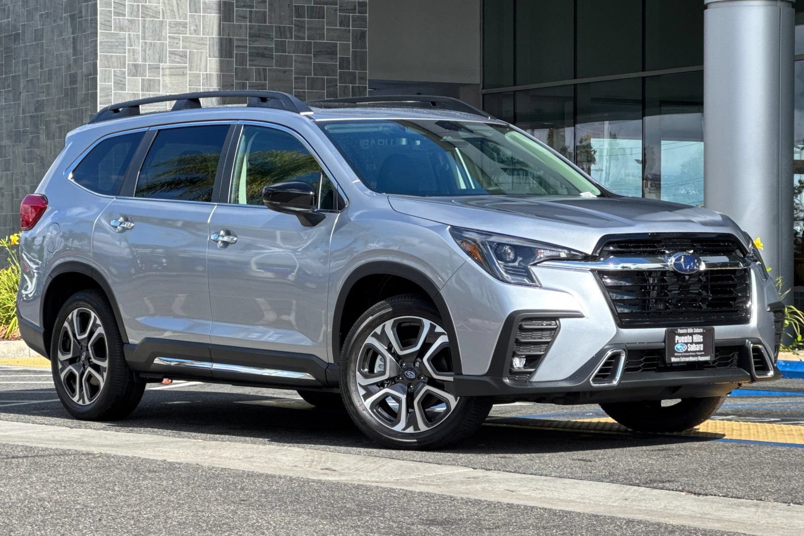 New 2026 Subaru Ascent Touring AWD/4WD image 2
