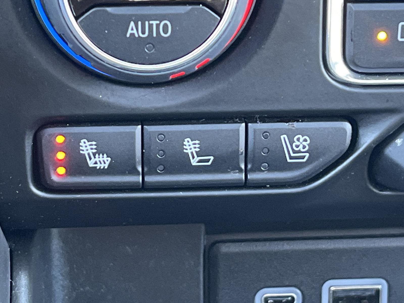 Used 2024 Chevrolet Tahoe High Country image 35