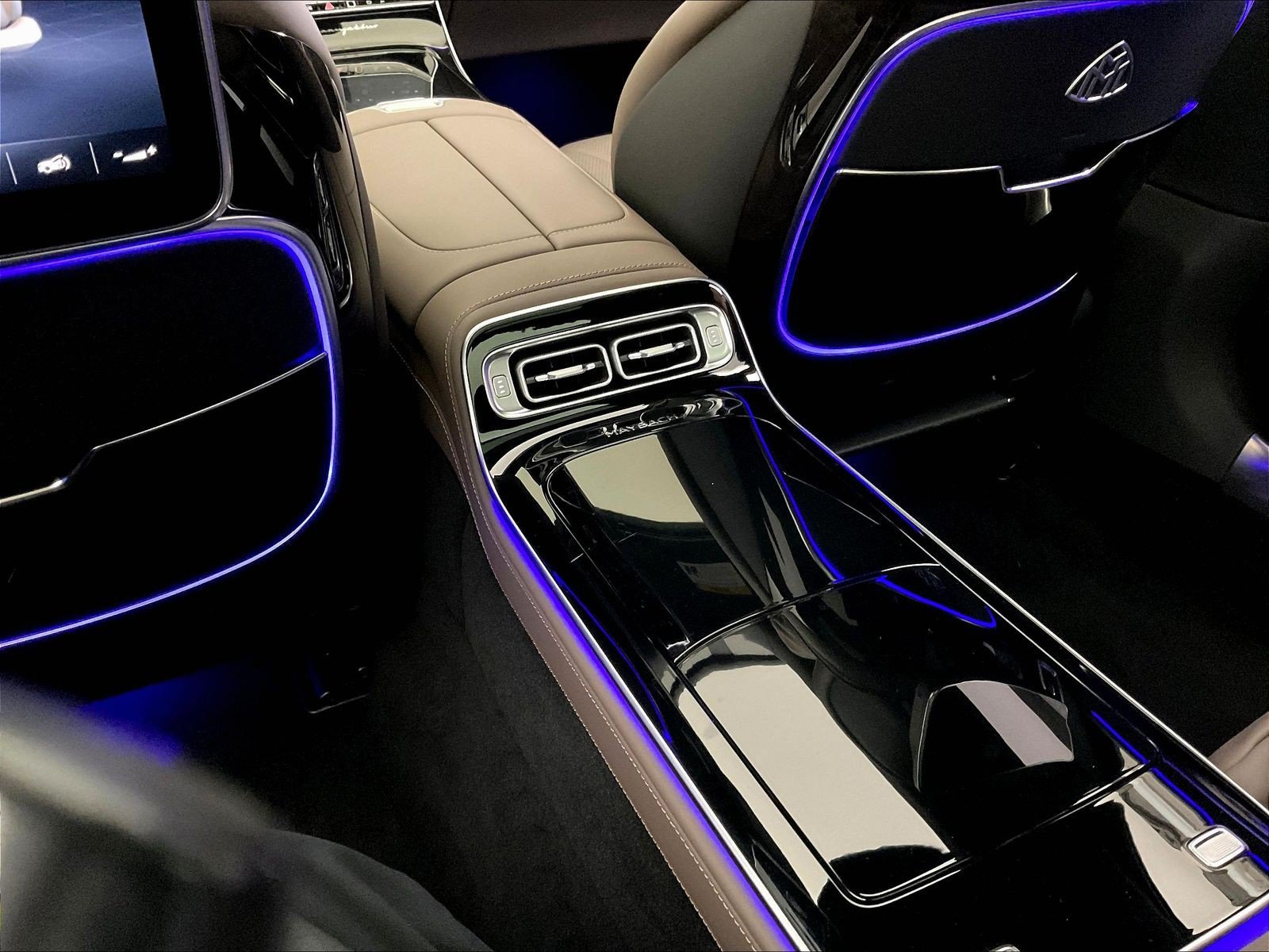 Certified 2024 Mercedes-Benz Maybach S 680 4MATIC image 10