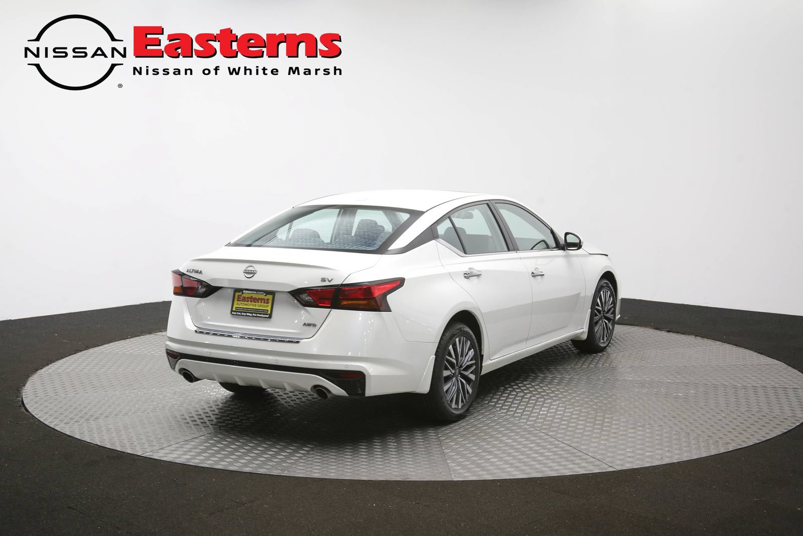 Used 2023 Nissan Altima 2.5 SV w/ SV Premium Package AWD/4WD image 40
