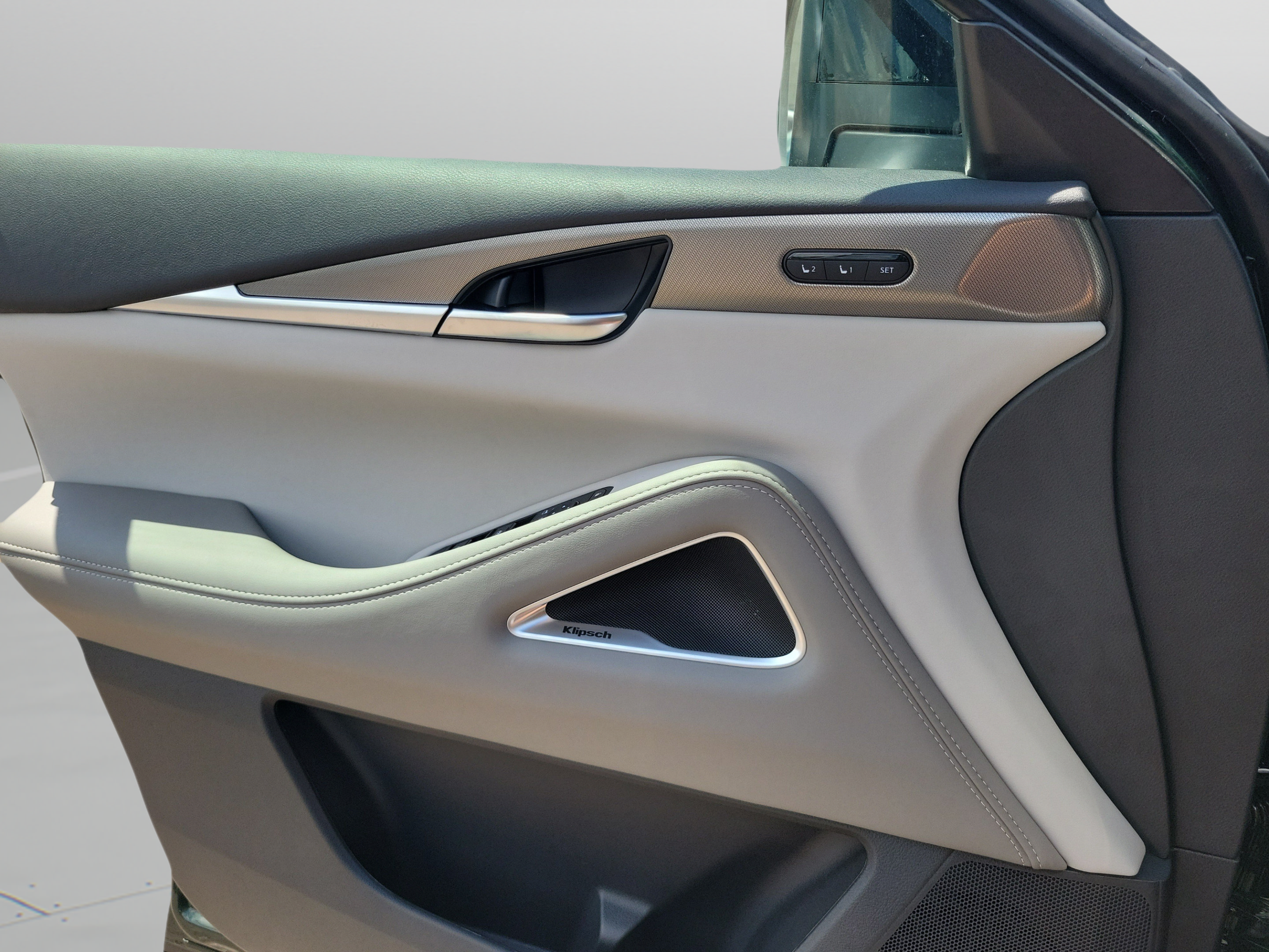 New 2027 INFINITI QX60 Luxe FWD image 20