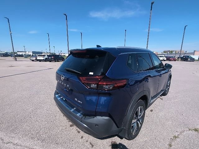 Used 2023 Nissan Rogue SL w/ SL Premium Package AWD/4WD image 5