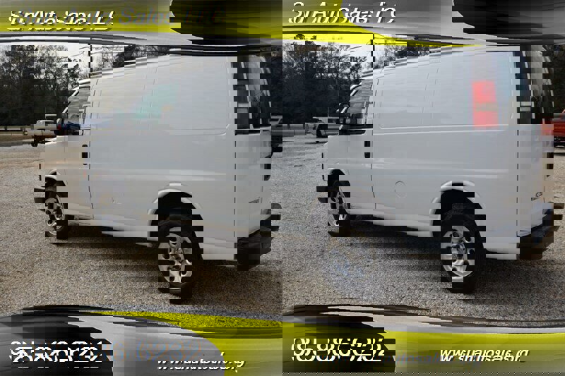 Used 2010 Chevrolet Express 1500 image 8