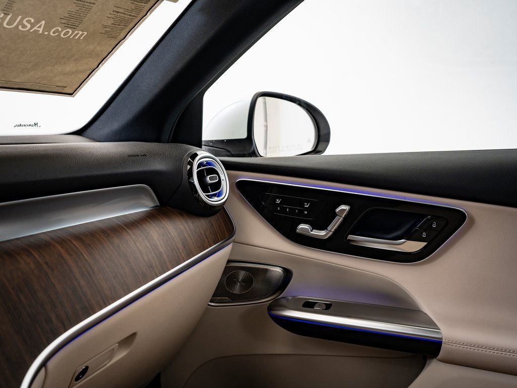 New 2026 Mercedes-Benz GLC 300 4MATIC image 33