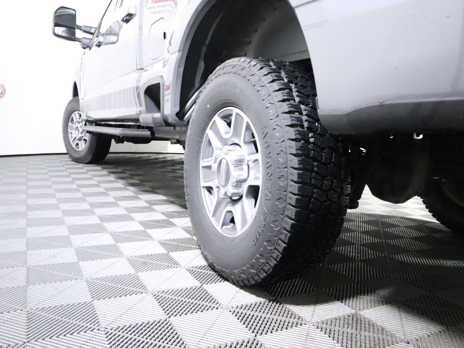 Used 2024 Ford F250 Lariat image 11