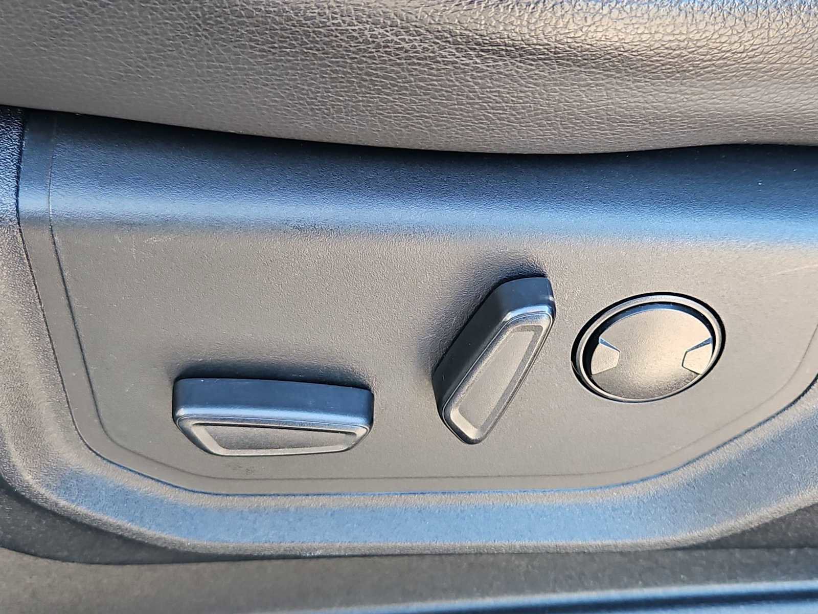 Used 2021 Ford Expedition Max XLT image 18