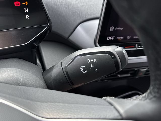New 2026 Volkswagen ID.4 Pro RWD image 16