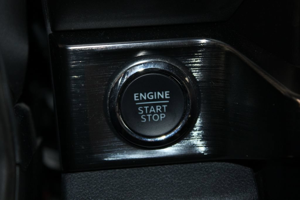 Used 2024 Ford F250 Lariat w/ Lariat Ultimate Package AWD/4WD image 48