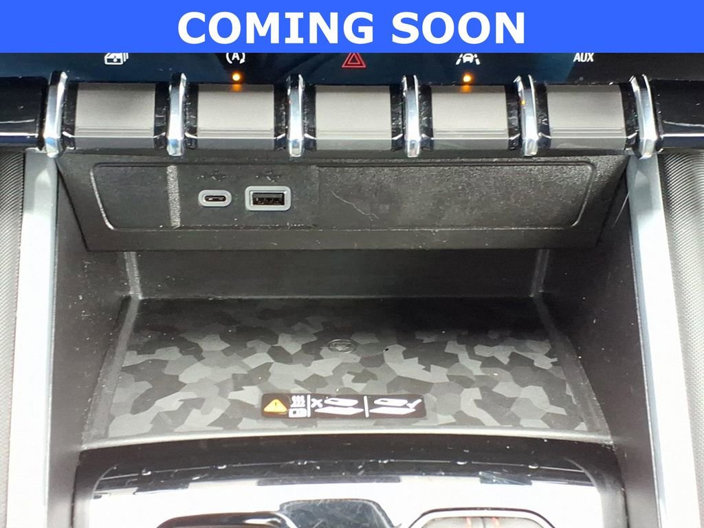 Used 2023 Chevrolet Colorado Z71 w/ Z71 Convenience Package 2 image 17