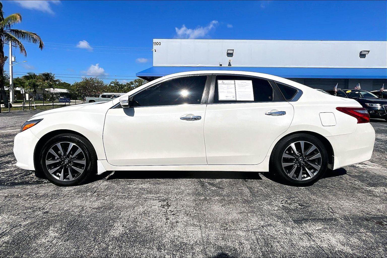 Used 2016 Nissan Altima 2.5 SV w/ Convenience Package FWD image 30