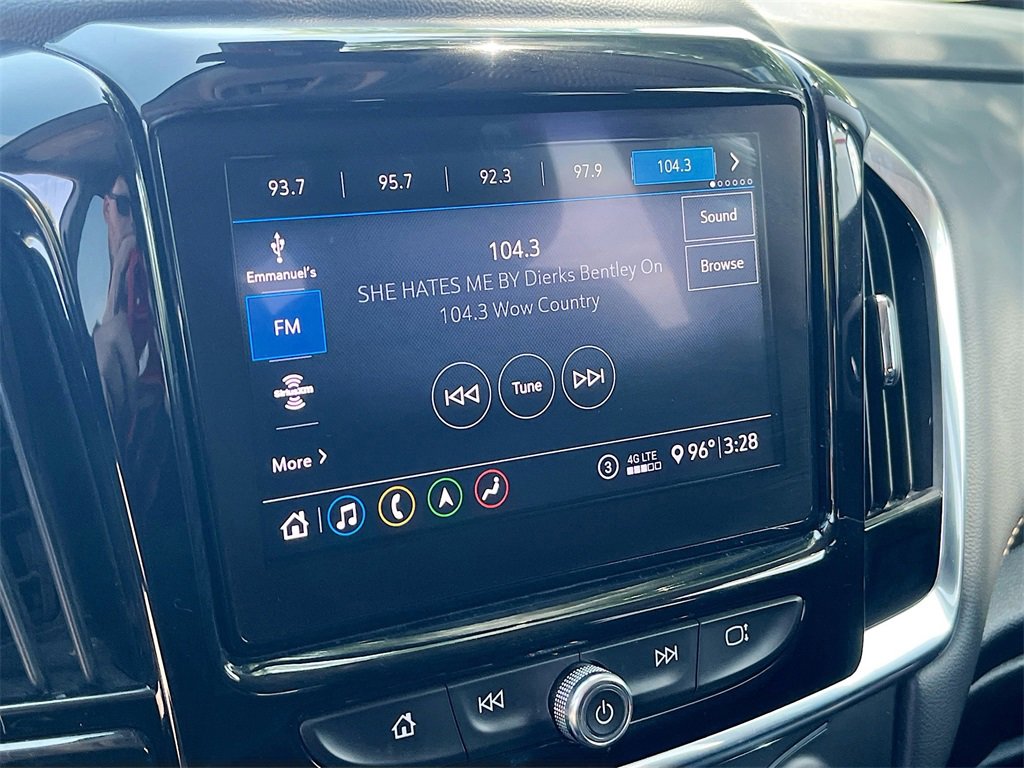 Used 2021 Chevrolet Traverse RS image 15