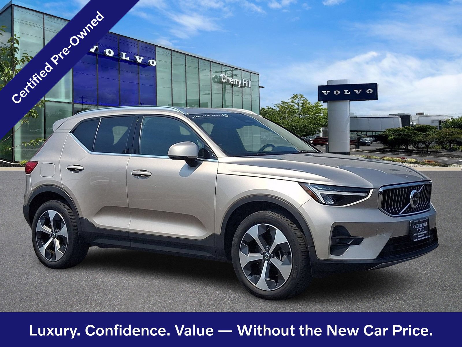 Certified 2023 Volvo XC40 B5 Plus w/ Climate Package