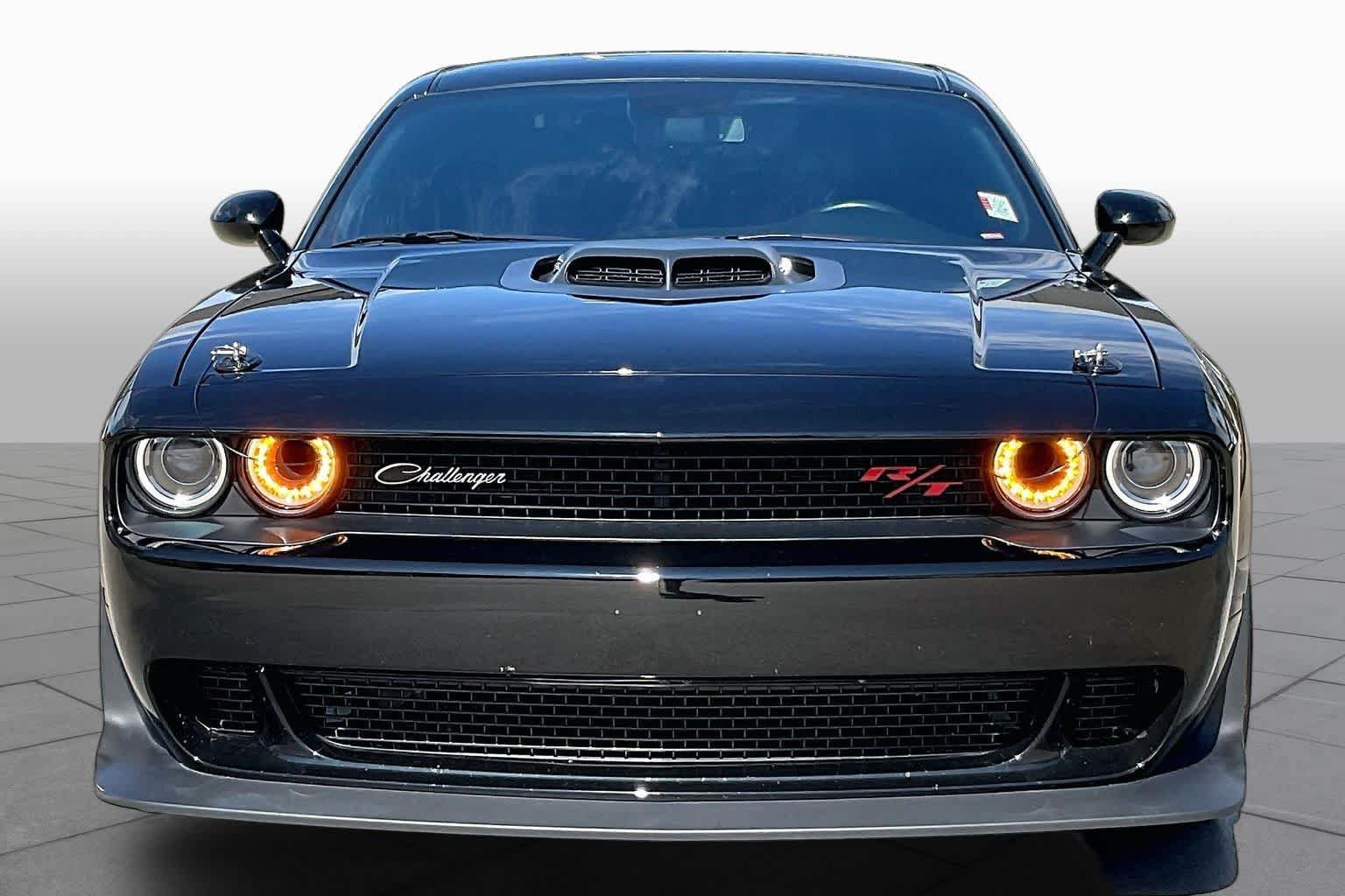 Used 2022 Dodge Challenger R/T Scat Pack RWD image 4