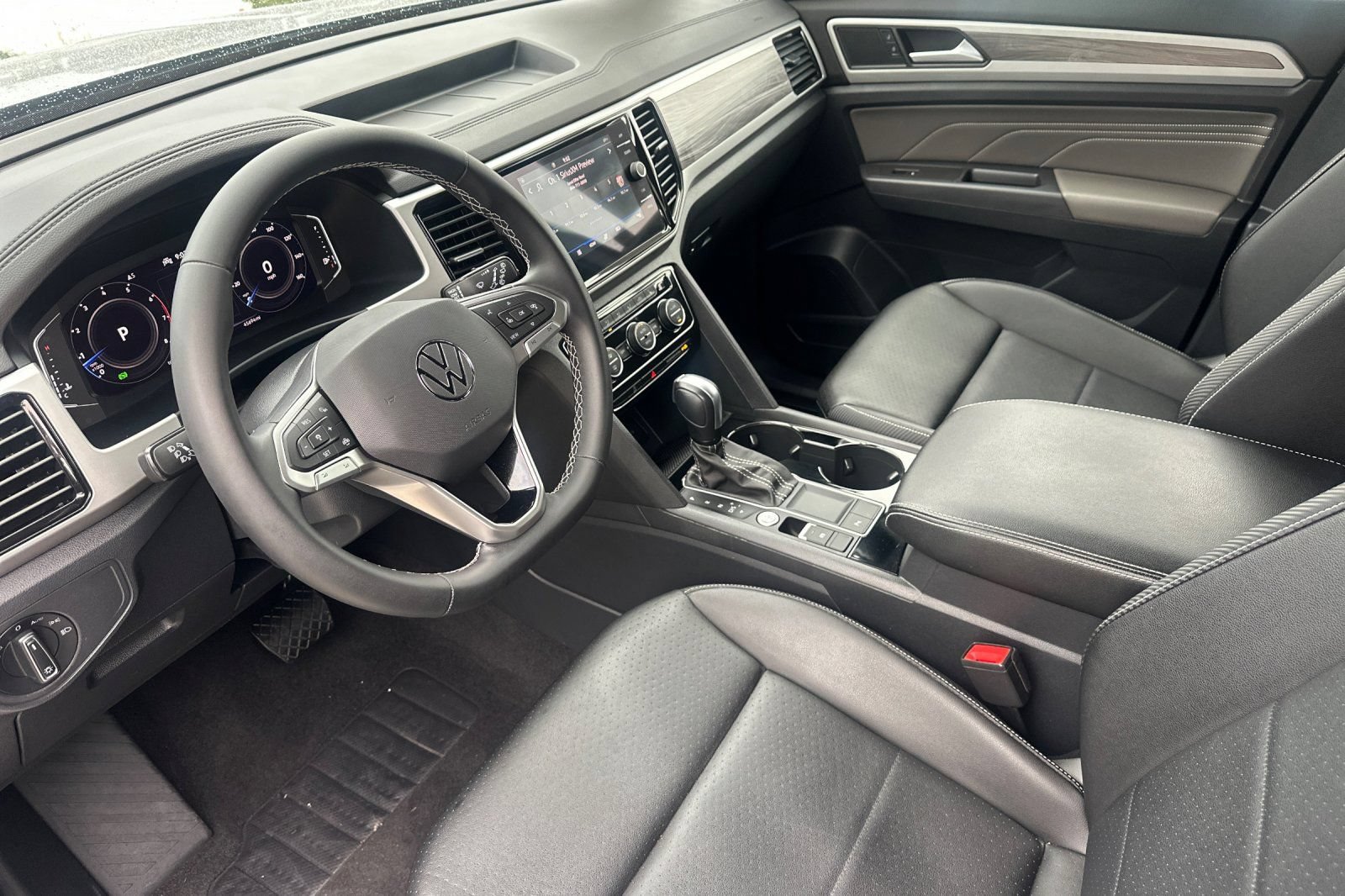 Certified 2023 Volkswagen Atlas Cross Sport SE FWD image 10