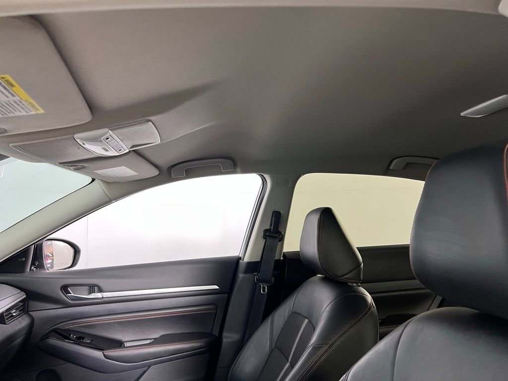 Used 2023 Nissan Altima 2.5 SR image 22